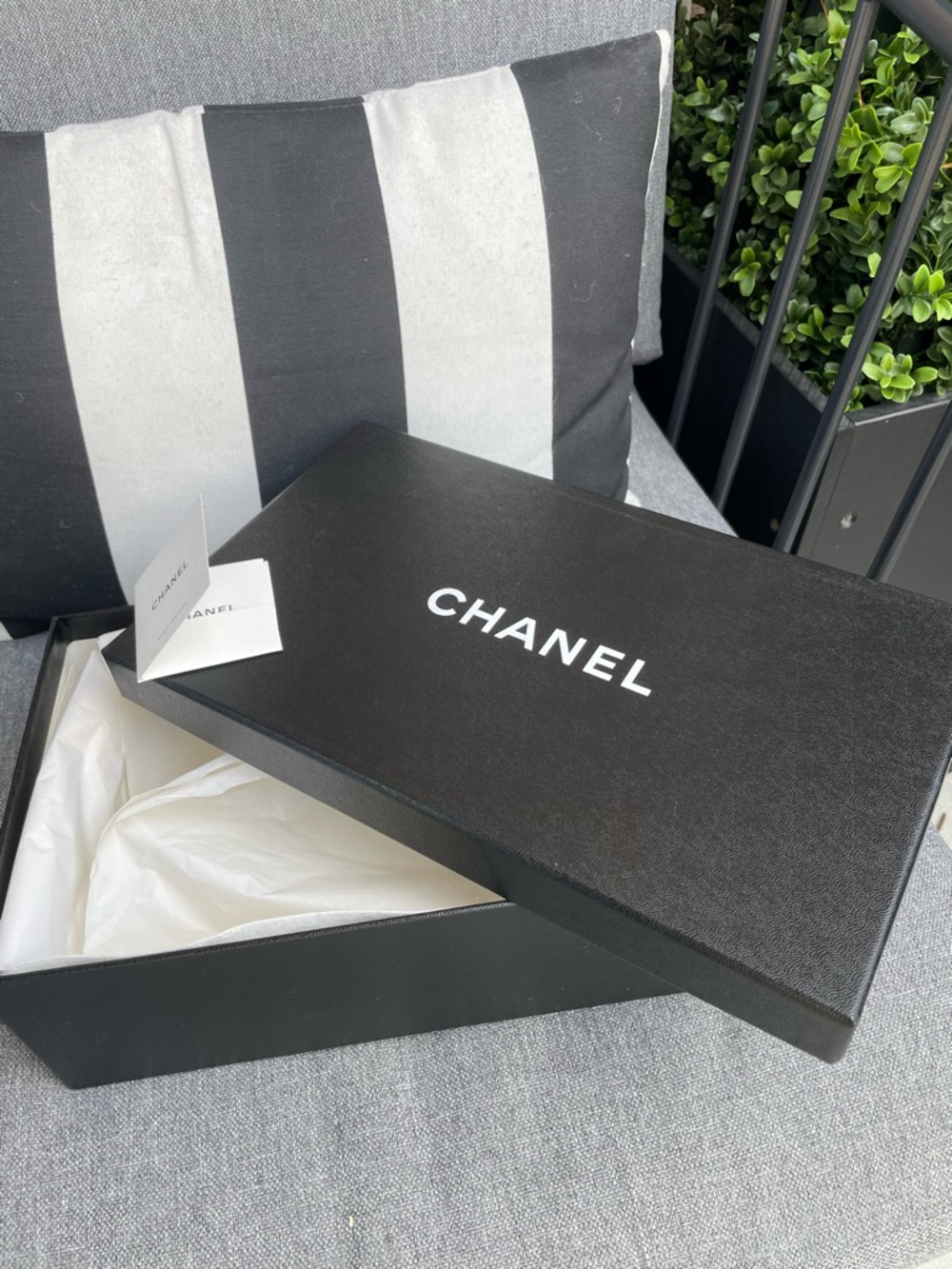 CHANEL Black and White Branded Gift Box